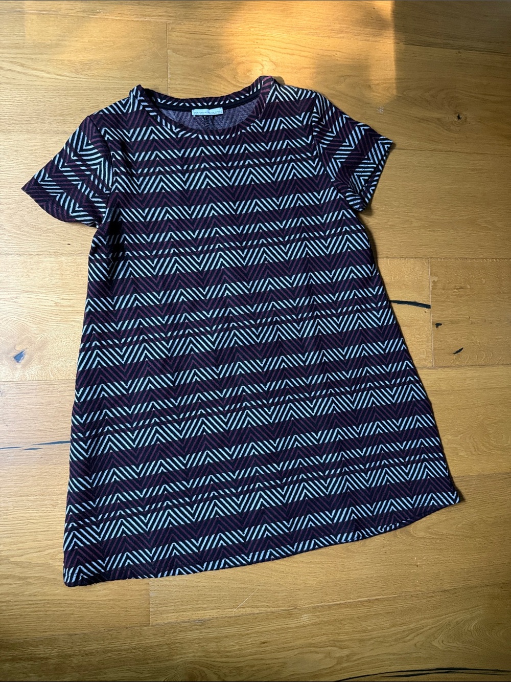 Zara Short Sleeve Chevron Tee Dress - Burgundy & Cream